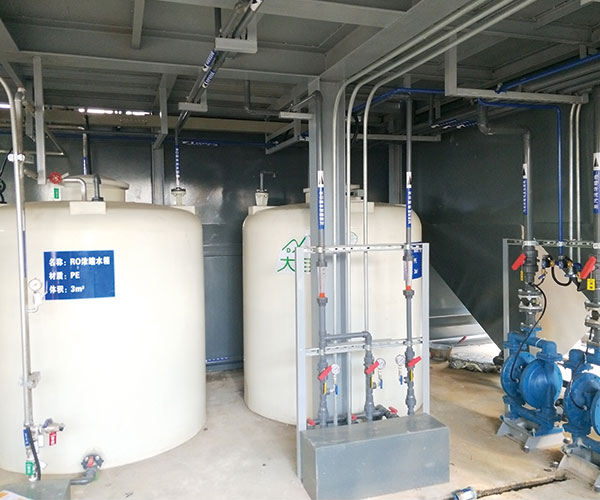 廢水處理現(xiàn)場 廢水處理現(xiàn)場