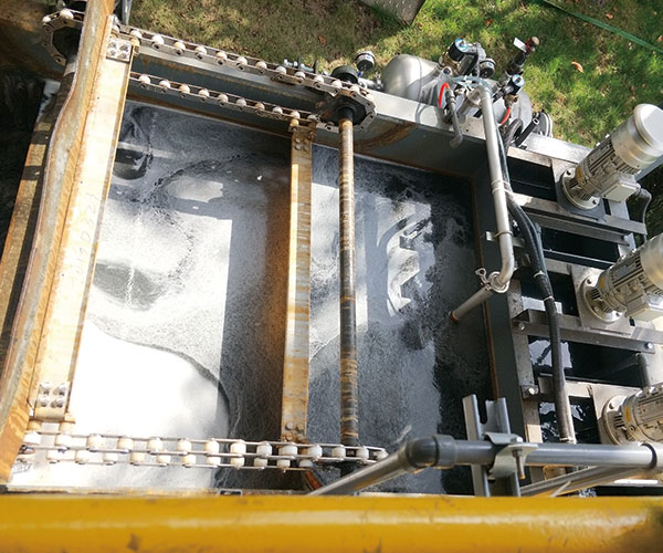 廢水處理現(xiàn)場(chǎng) 廢水處理現(xiàn)場(chǎng)