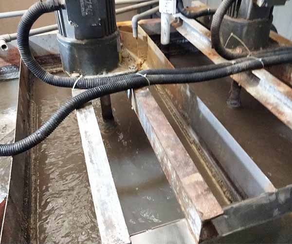 污水處理現(xiàn)場 污水處理現(xiàn)場