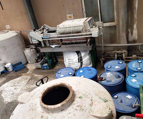 廢水處理現(xiàn)場 廢水處理現(xiàn)場