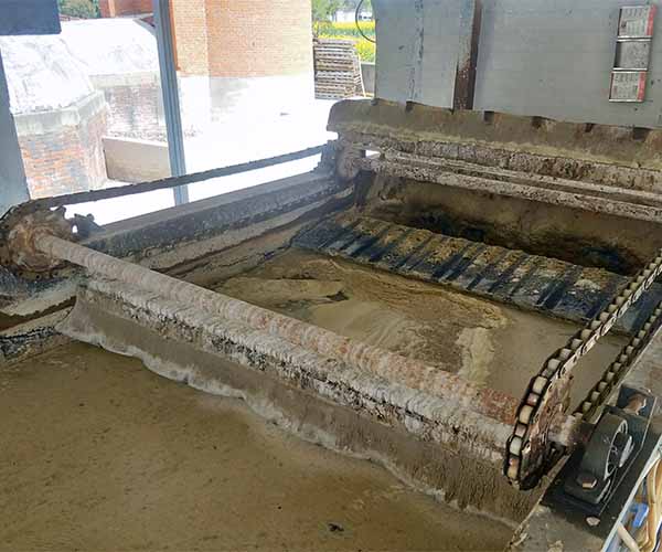 廢水處理現(xiàn)場 廢水處理現(xiàn)場