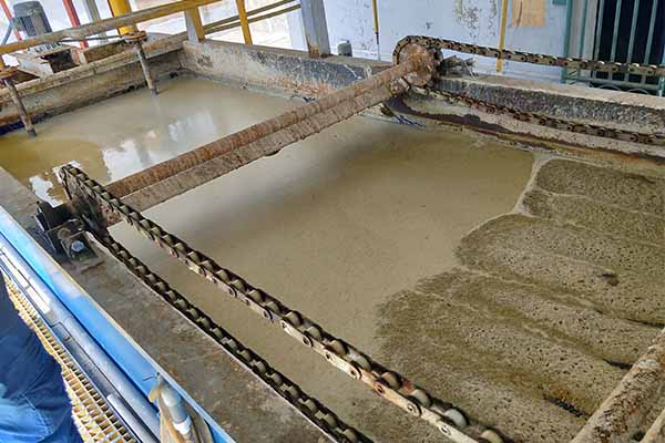 污水處理現(xiàn)場 污水處理現(xiàn)場