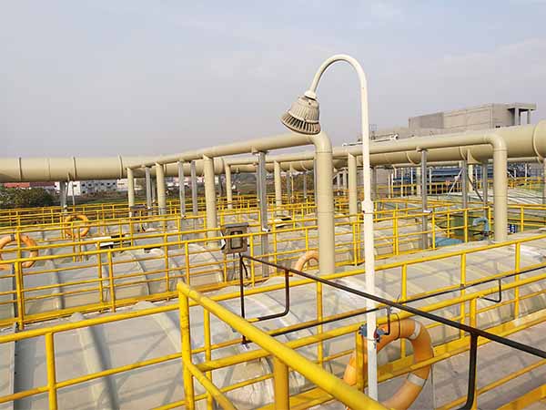 廢水處理現(xiàn)場 廢水處理現(xiàn)場