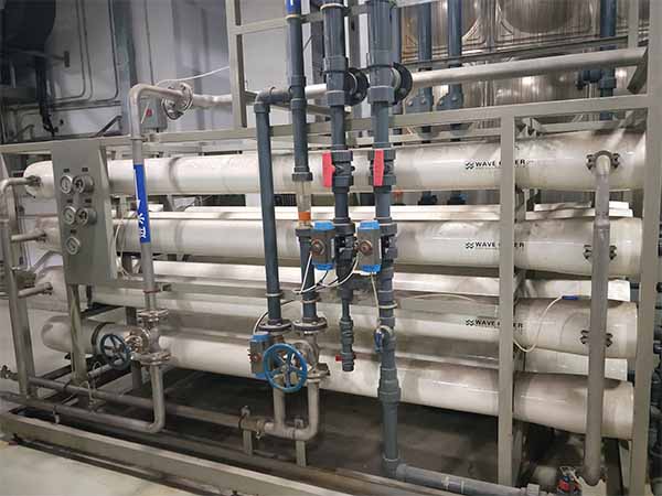 純水處理現(xiàn)場 純水處理現(xiàn)場