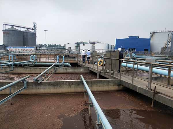 工業(yè)廢水處理現(xiàn)場(chǎng) 工業(yè)廢水處理現(xiàn)場(chǎng)