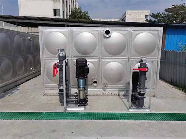 中水回用項(xiàng)目現(xiàn)場 中水回用項(xiàng)目現(xiàn)場